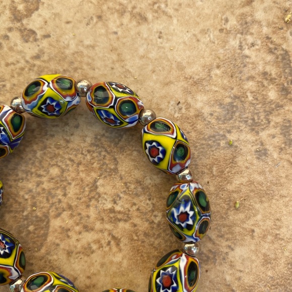 Colorful glass bead bracelet - Picture 4 of 5